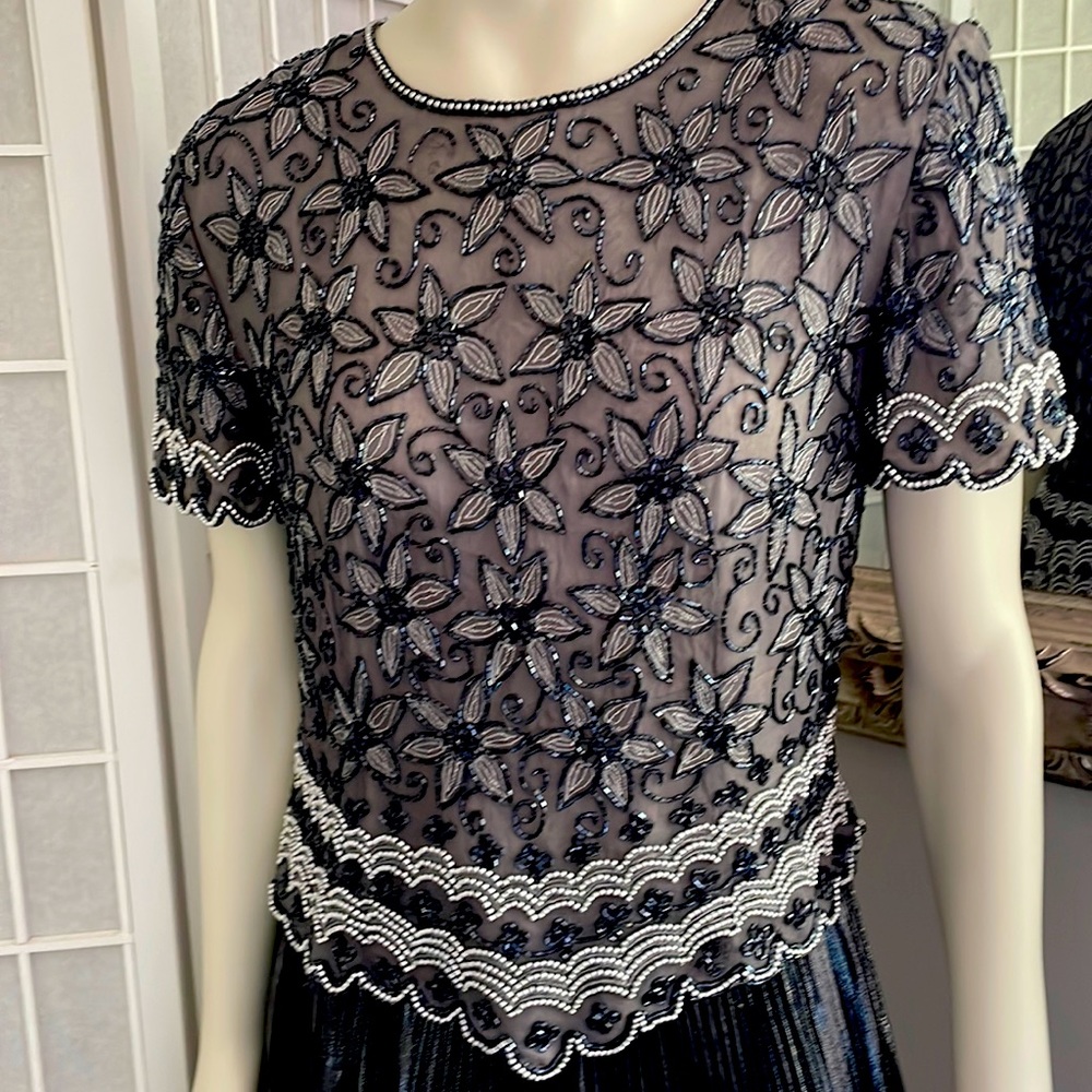 Gray /Black Beaded Top Sz P/M